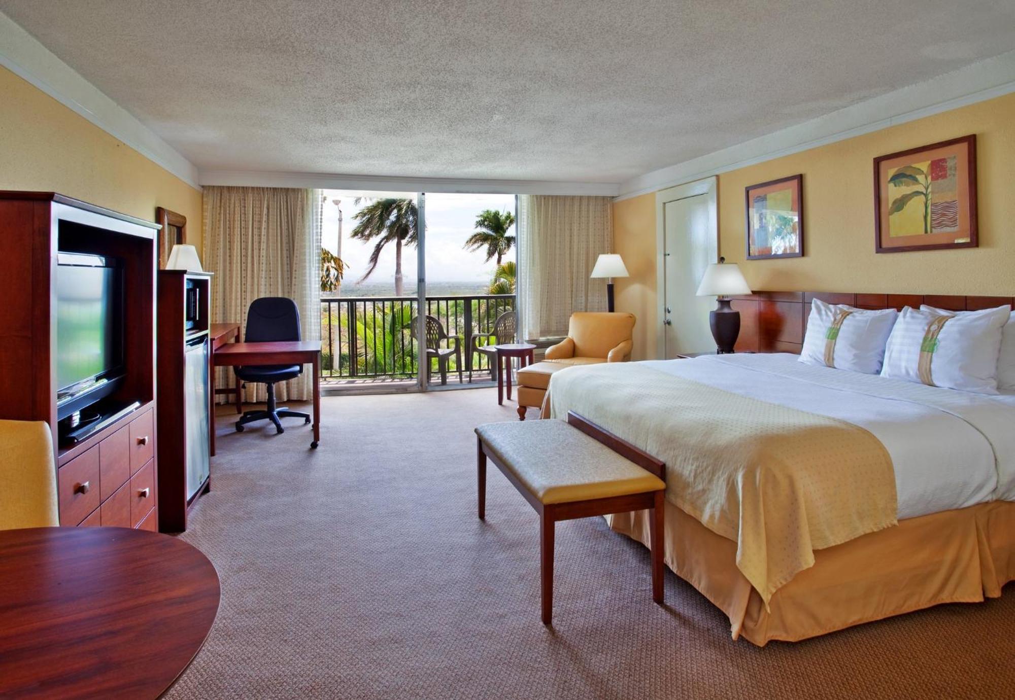 Holiday Inn Ponce & El Tropical Casino By Ihg Bagian luar foto