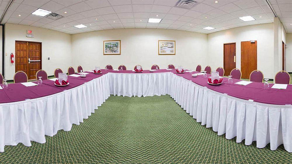 Holiday Inn Ponce & El Tropical Casino By Ihg Bagian luar foto