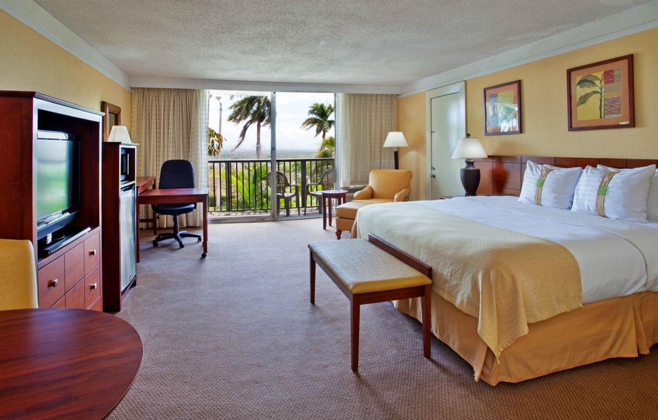 Holiday Inn Ponce & El Tropical Casino By Ihg Bagian luar foto